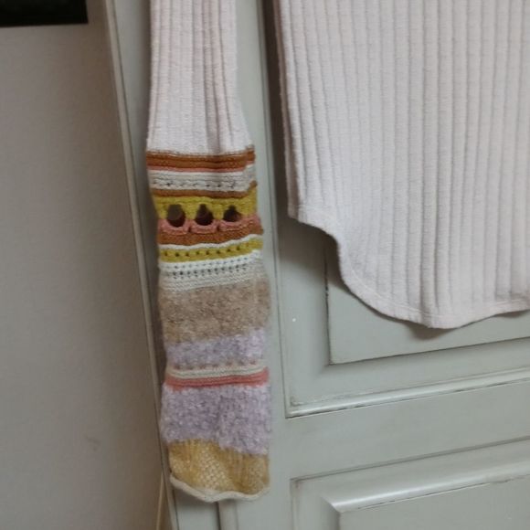 Free People 'Mixed Up Cuff' Thermal Top - Picture 6 of 15